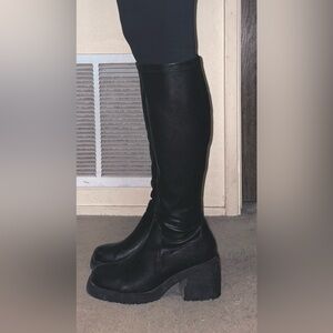 Sleek Black Knee High Women's Boots